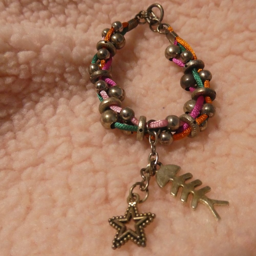 Unicorn Bracelet With Fishbone and Star | Pink, Orange and Green String | Beads